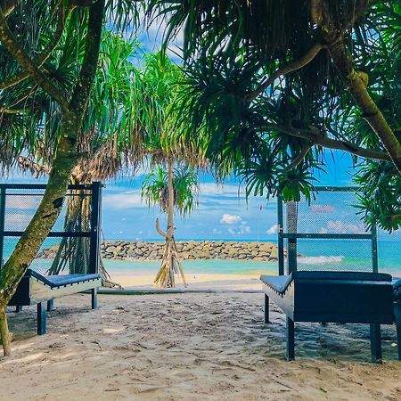 Sea Shell Villa Hikkaduwa 2 Separate Cabanas Ocean Front Villa Bagian luar foto
