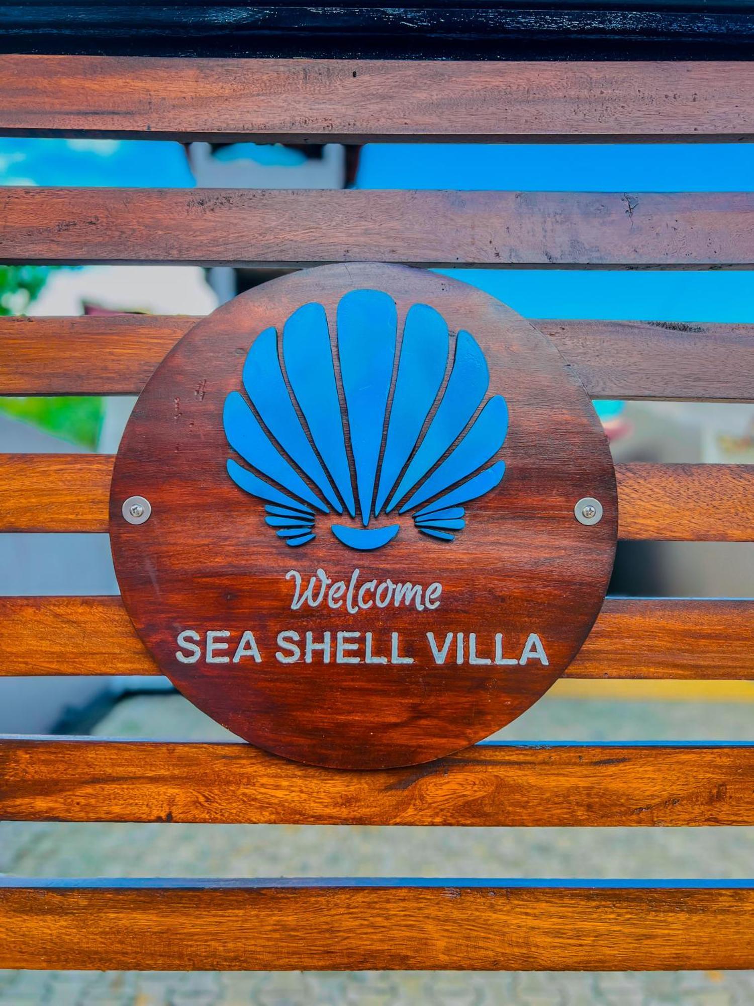 Sea Shell Villa Hikkaduwa 2 Separate Cabanas Ocean Front Villa Bagian luar foto