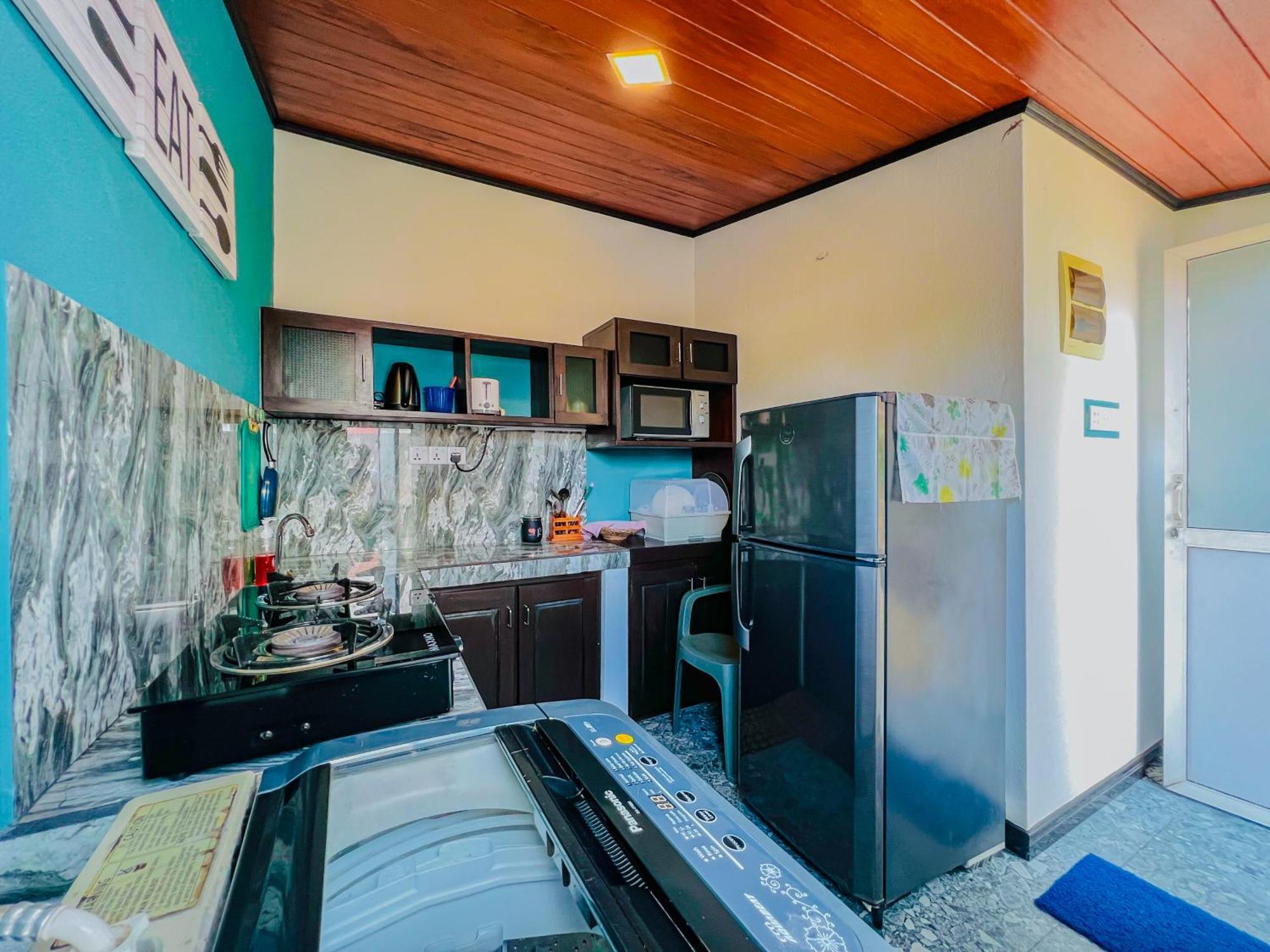 Sea Shell Villa Hikkaduwa 2 Separate Cabanas Ocean Front Villa Bagian luar foto
